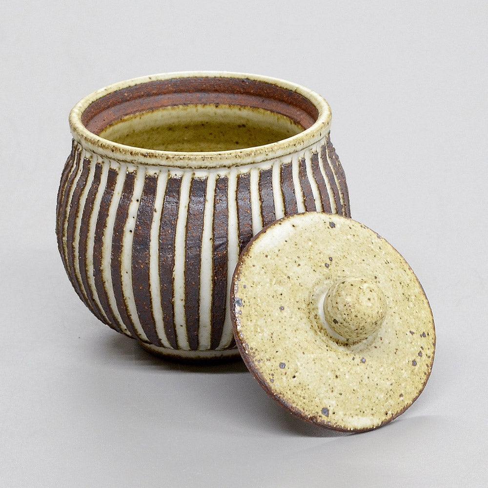 蒸栗浮彫 蓋物