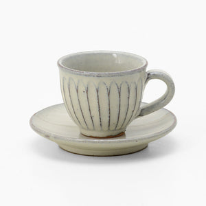 白釉彫 丸 コーヒー碗皿