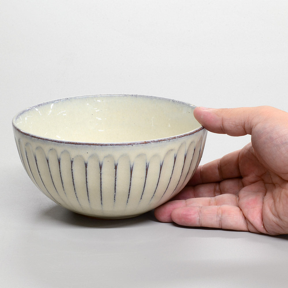 白釉彫 どんぶり