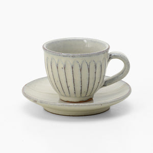 白釉彫 丸 コーヒー碗皿