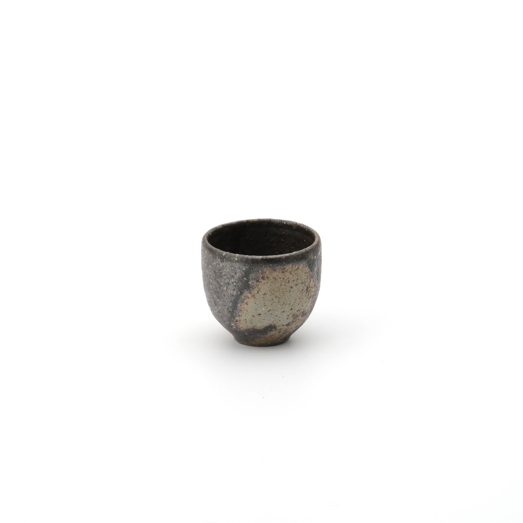 錆いぶし ぐい呑、片口注器