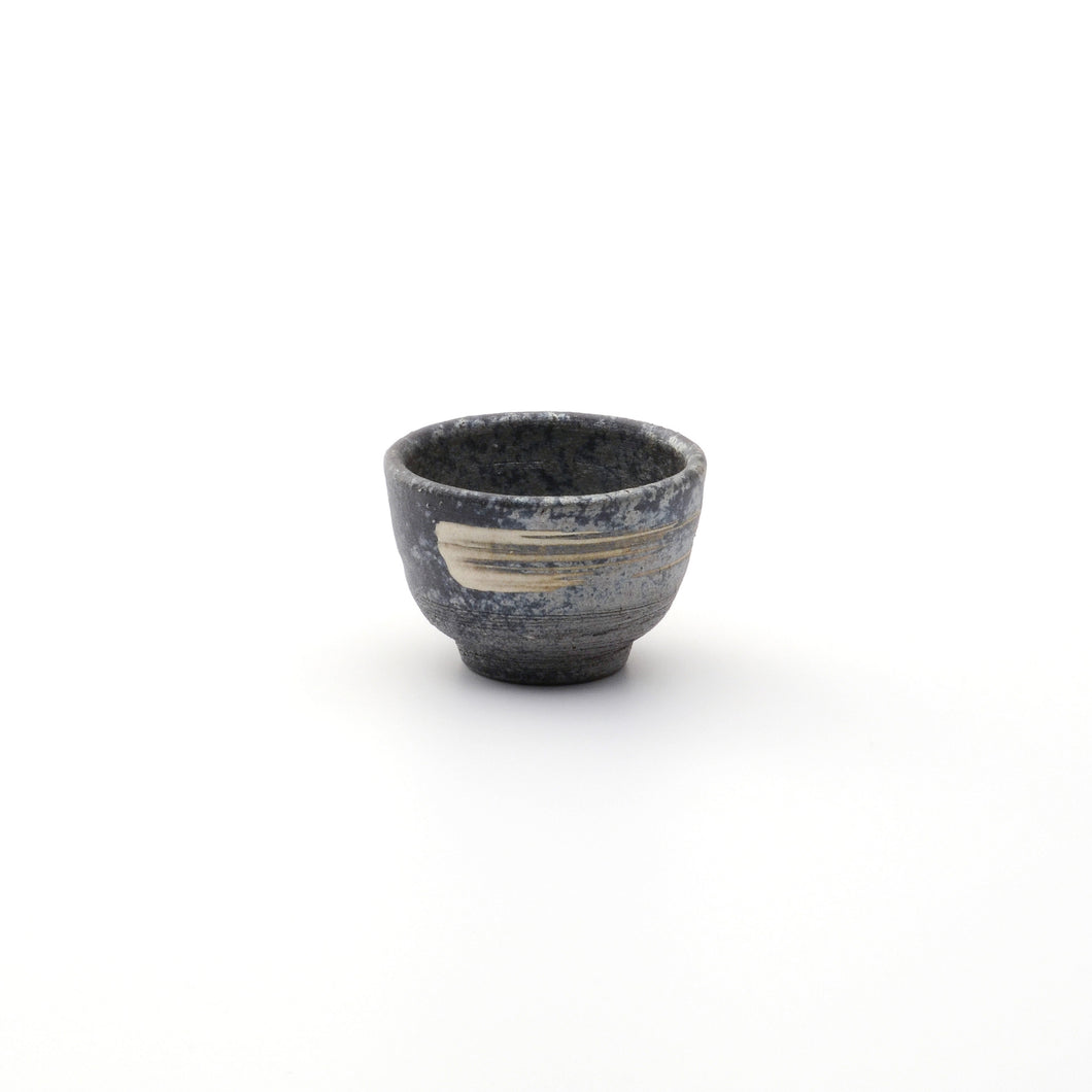 白線いぶし ぐい呑、注器